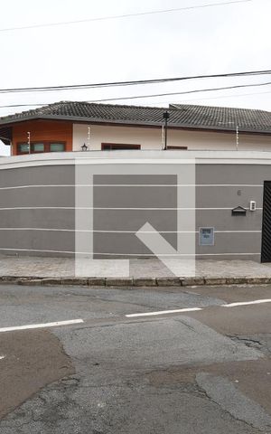Casa à venda com 275m², 3 quartos e 5 vagasFachada