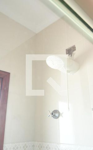 Casa à venda com 275m², 3 quartos e 5 vagasBanheiro 2