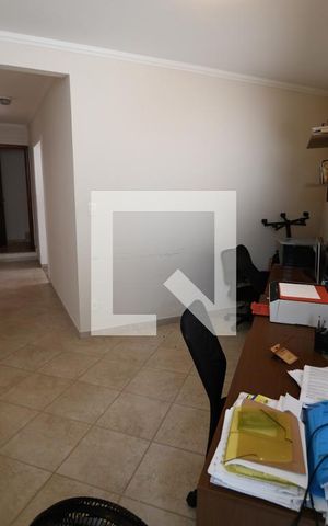 Casa à venda com 275m², 3 quartos e 5 vagasSala / Escritório