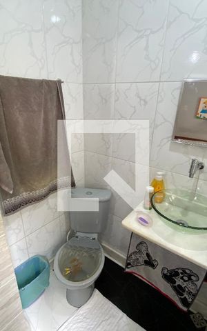 Casa à venda com 120m², 4 quartos e 1 vaga Casa à venda com 120m², 4 quartos e 1 vagaBanheiro do Quarto 2