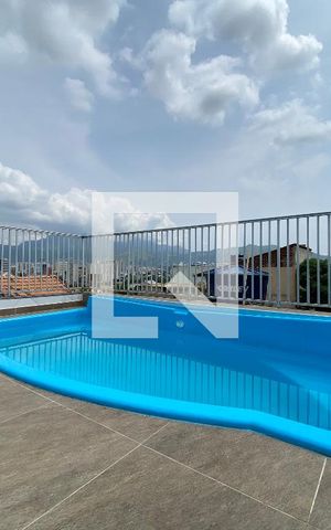 Casa à venda com 120m², 4 quartos e 1 vaga Casa à venda com 120m², 4 quartos e 1 vagaTerraço