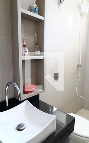 Casa para alugar com 270m², 5 quartos e 6 vagasBanheiro do Quarto 