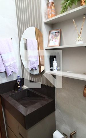 Casa para alugar com 270m², 5 quartos e 6 vagasBanheiro do Quarto 4