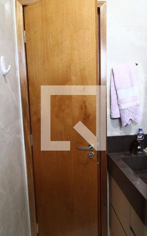 Casa para alugar com 270m², 5 quartos e 6 vagasBanheiro do Quarto 4