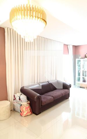 Casa para alugar com 270m², 5 quartos e 6 vagasSala