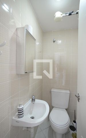 Apartamento à venda com 106m², 3 quartos e 2 vagasBanheiro de Serviço