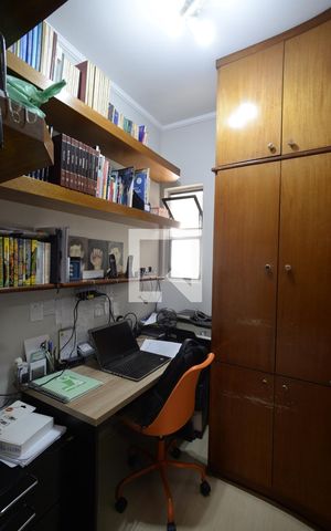 Apartamento à venda com 106m², 3 quartos e 2 vagasEscritório