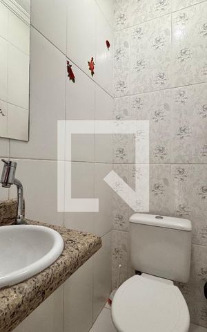 Casa à venda com 250m², 3 quartos e 2 vagasBanheiro 3