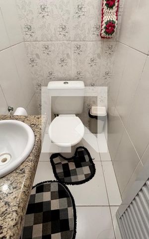 Casa à venda com 250m², 3 quartos e 2 vagasBanheiro 3