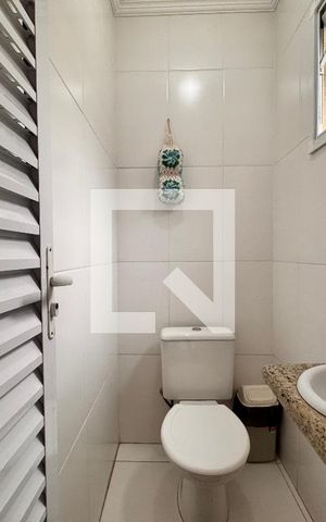 Casa à venda com 250m², 3 quartos e 2 vagasBanheiro 2