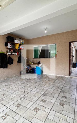 Casa à venda com 250m², 3 quartos e 2 vagasGaragem
