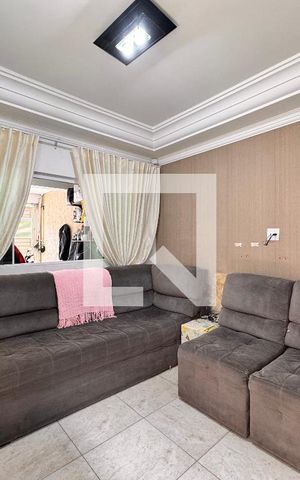 Casa à venda com 250m², 3 quartos e 2 vagasSala