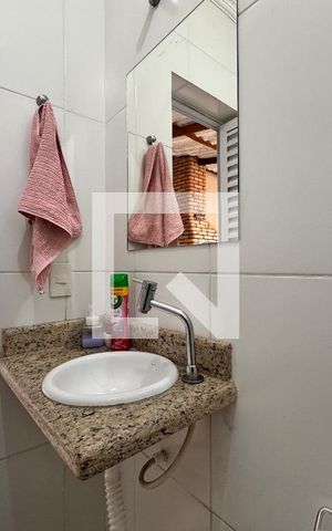 Casa à venda com 250m², 3 quartos e 2 vagasBanheiro 3