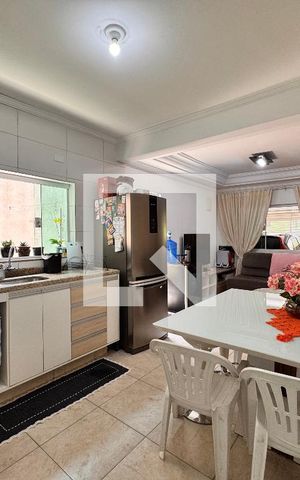 Casa à venda com 250m², 3 quartos e 2 vagasCozinha 