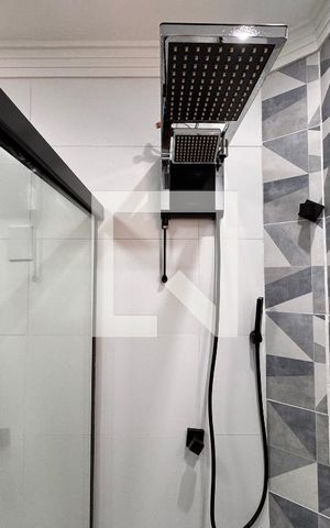 Casa à venda com 250m², 3 quartos e 2 vagasBanheiro 