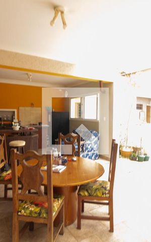 Casa à venda com 540m², 4 quartos e 4 vagas Casa à venda com 540m², 4 quartos e 4 vagasChurrasqueira