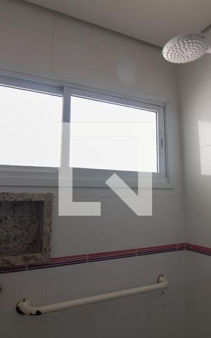 Casa à venda com 540m², 4 quartos e 4 vagas Casa à venda com 540m², 4 quartos e 4 vagasBanheiro