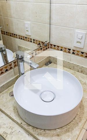 Apartamento para alugar com 73m², 3 quartos e 2 vagas Apartamento para alugar com 73m², 3 quartos e 2 vagasBanheiro Social