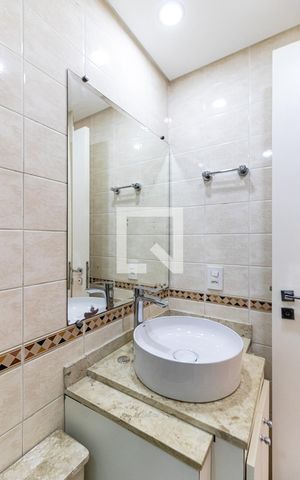 Apartamento para alugar com 73m², 3 quartos e 2 vagas Apartamento para alugar com 73m², 3 quartos e 2 vagasBanheiro Social