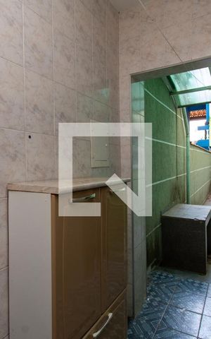 Casa à venda com 231m², 4 quartos e 2 vagas Casa à venda com 231m², 4 quartos e 2 vagasÁrea de Serviço