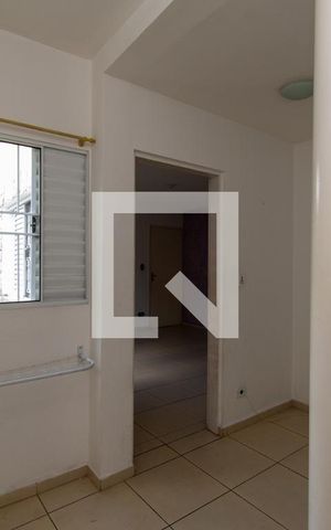 Casa à venda com 231m², 4 quartos e 2 vagas Casa à venda com 231m², 4 quartos e 2 vagasCloset da Suíte