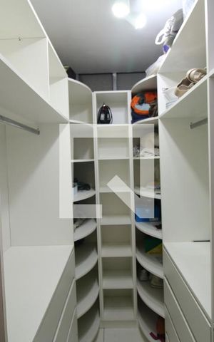 Apartamento à venda com 76m², 2 quartos e 1 vagaCloset