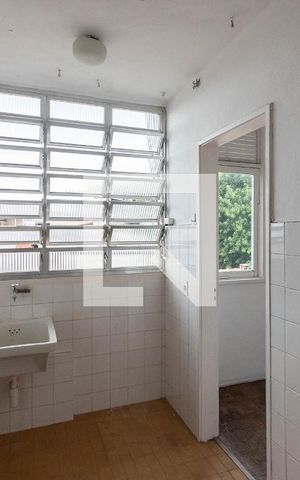 Apartamento à venda com 68m², 2 quartos e 1 vagaÁrea de Serviço