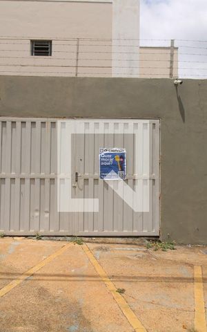 Studio para alugar com 36m², 1 quarto e 1 vagaFachada e Placa