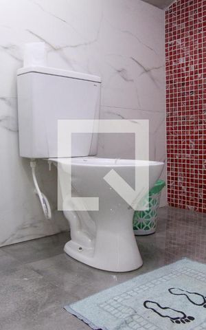 Casa à venda com 160m², 4 quartos e 2 vagas Casa à venda com 160m², 4 quartos e 2 vagasBanheiro 2