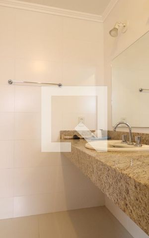 Apartamento à venda com 305m², 3 quartos e 2 vagasBanheiro da Suíte