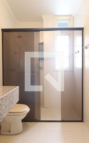 Apartamento à venda com 305m², 3 quartos e 2 vagasBanheiro da Suíte