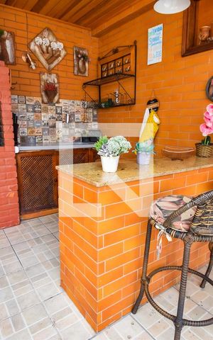 Apartamento à venda com 200m², 3 quartos e 2 vagas Apartamento à venda com 200m², 3 quartos e 2 vagasCobertura (Área Gourmet)