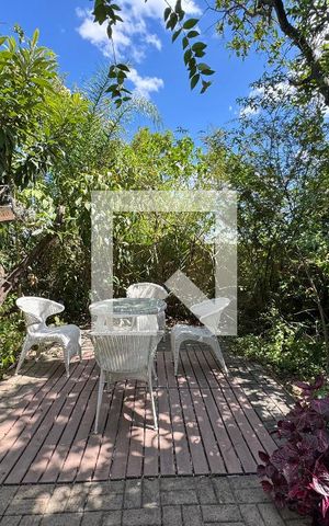 Casa para alugar com 860m², 4 quartos e 7 vagas Casa para alugar com 860m², 4 quartos e 7 vagasÁrea comum
