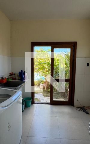 Casa para alugar com 860m², 4 quartos e 7 vagas Casa para alugar com 860m², 4 quartos e 7 vagasDetalhe da área de serviço