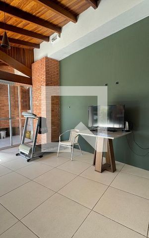 Casa para alugar com 860m², 4 quartos e 7 vagas Casa para alugar com 860m², 4 quartos e 7 vagasÁrea comum