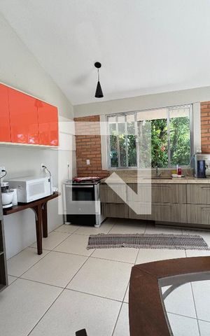 Casa para alugar com 860m², 4 quartos e 7 vagas Casa para alugar com 860m², 4 quartos e 7 vagasEspaço Gourmet
