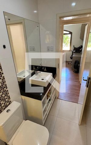 Casa para alugar com 860m², 4 quartos e 7 vagas Casa para alugar com 860m², 4 quartos e 7 vagasBanheiro Social