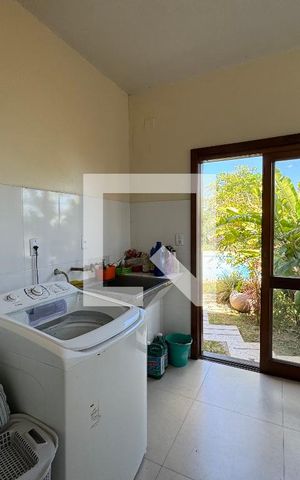 Casa para alugar com 860m², 4 quartos e 7 vagas Casa para alugar com 860m², 4 quartos e 7 vagasDetalhe da área de serviço