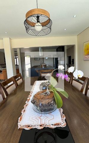 Casa para alugar com 860m², 4 quartos e 7 vagas Casa para alugar com 860m², 4 quartos e 7 vagasCopa
