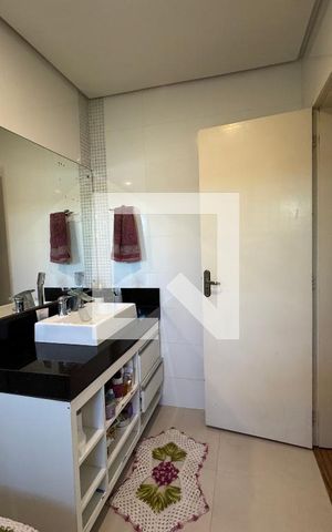 Casa para alugar com 860m², 4 quartos e 7 vagas Casa para alugar com 860m², 4 quartos e 7 vagasBanheiro/Quarto 3