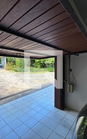 Casa para alugar com 860m², 4 quartos e 7 vagas Casa para alugar com 860m², 4 quartos e 7 vagasÁrea comum