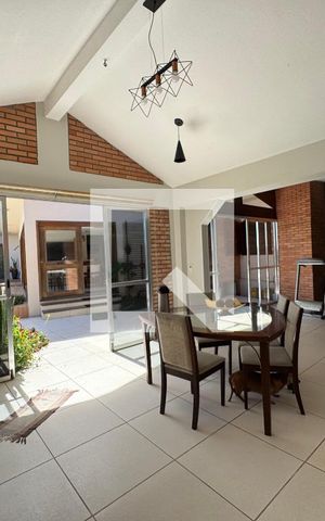 Casa para alugar com 860m², 4 quartos e 7 vagas Casa para alugar com 860m², 4 quartos e 7 vagasEspaço Gourmet