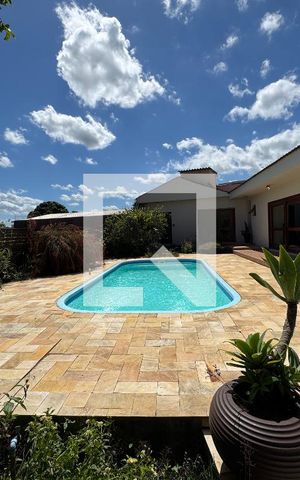 Casa para alugar com 860m², 4 quartos e 7 vagas Casa para alugar com 860m², 4 quartos e 7 vagasÁrea comum