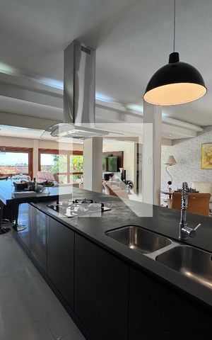 Casa para alugar com 860m², 4 quartos e 7 vagas Casa para alugar com 860m², 4 quartos e 7 vagasCozinha