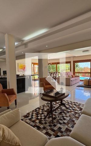 Casa para alugar com 860m², 4 quartos e 7 vagas Casa para alugar com 860m², 4 quartos e 7 vagasSala