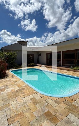 Casa para alugar com 860m², 4 quartos e 7 vagas Casa para alugar com 860m², 4 quartos e 7 vagasÁrea comum