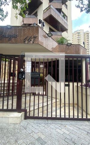 Apartamento à venda com 289m², 4 quartos e 4 vagas Apartamento à venda com 289m², 4 quartos e 4 vagasFachada