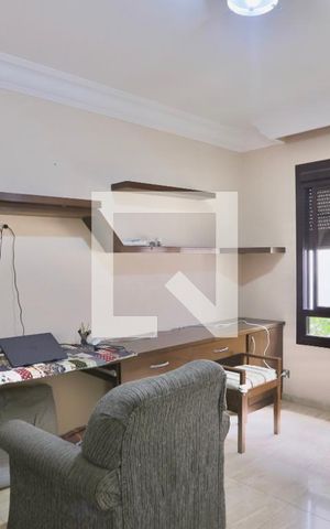 Apartamento à venda com 289m², 4 quartos e 4 vagas Apartamento à venda com 289m², 4 quartos e 4 vagasQuarto 02