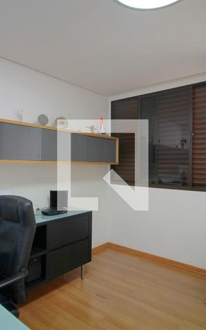 Apartamento à venda com 180m², 4 quartos e 4 vagasQuarto 04
