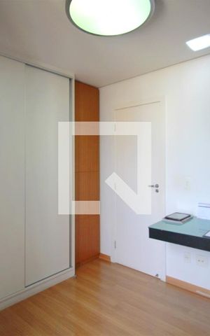 Apartamento à venda com 180m², 4 quartos e 4 vagasQuarto 04